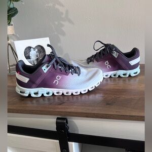 Women's on clouds size 9